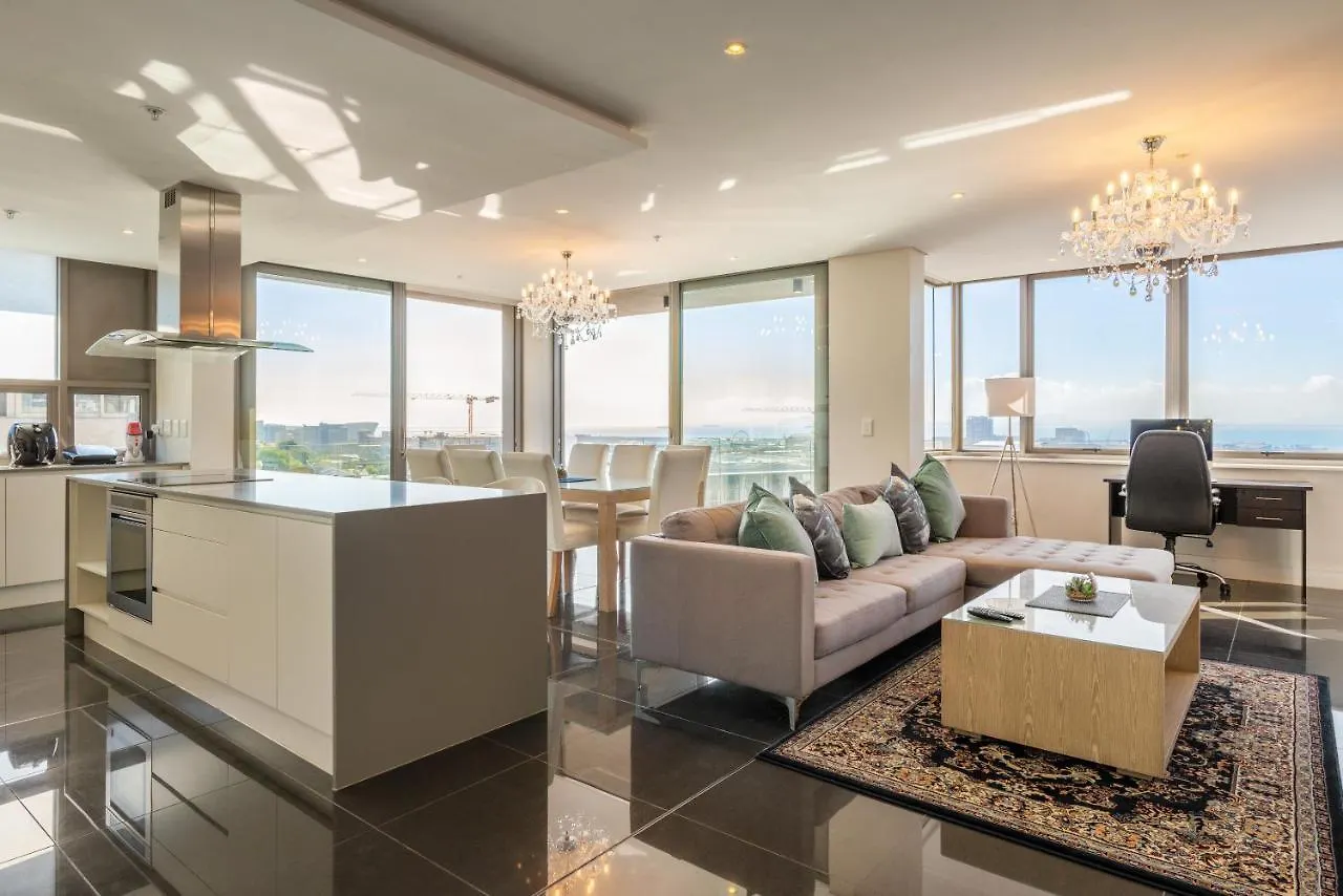 Apartment Mirage By Mcstay Cape Town
