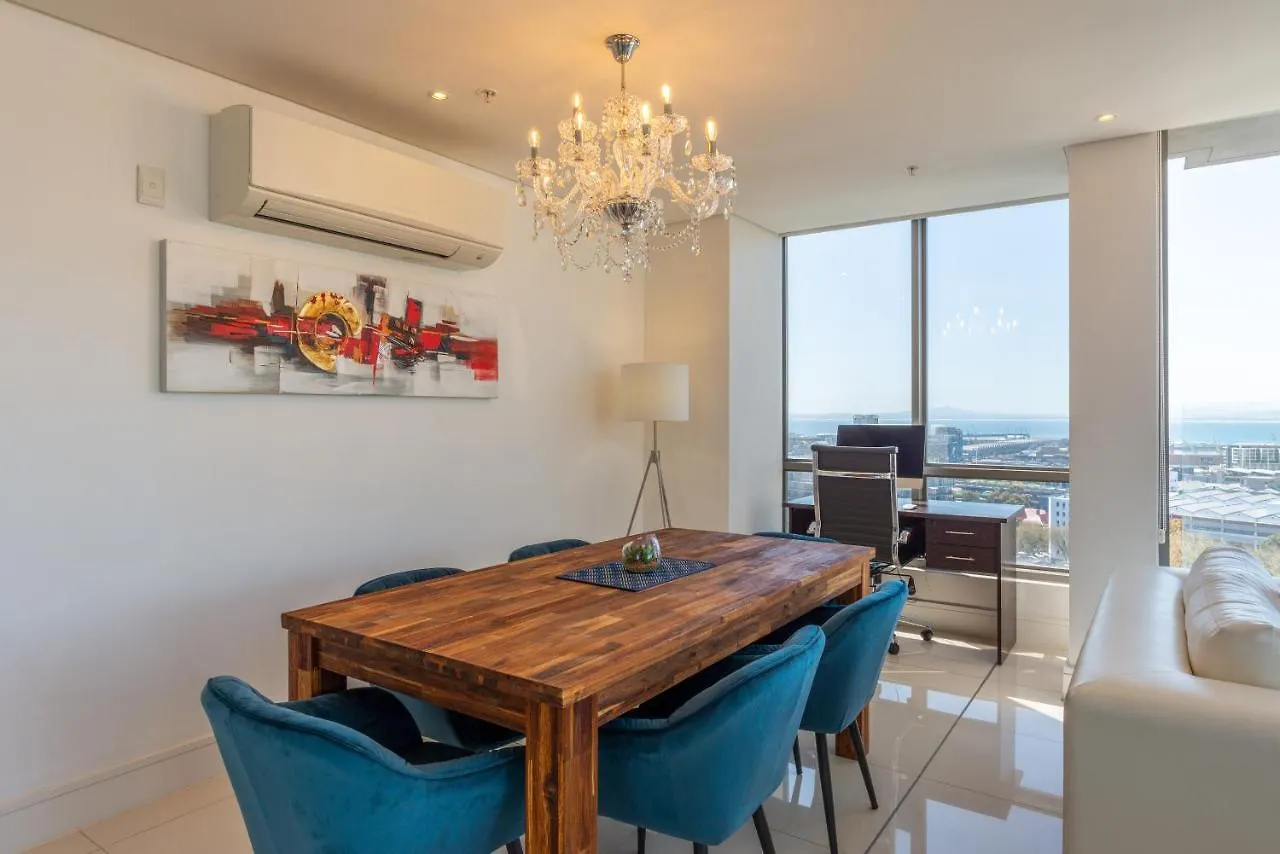 Apartment Mirage By Mcstay Cape Town